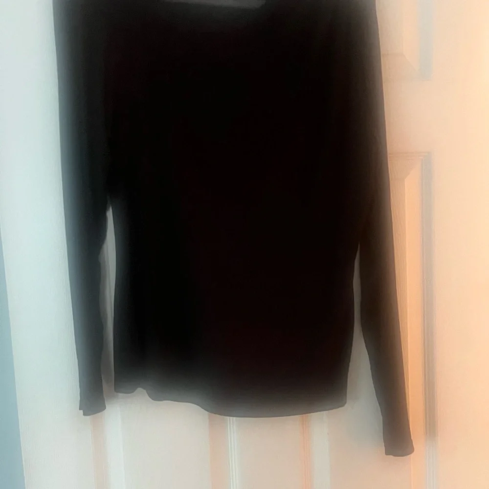 INC International Concepts Black Fitted Ribbed Blouse - Picture 3 of 3